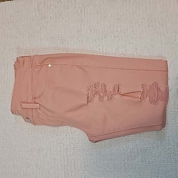 Barbie pink Ana ripped jeans. Beautiful pair of jeans. - Picture 7 of 7